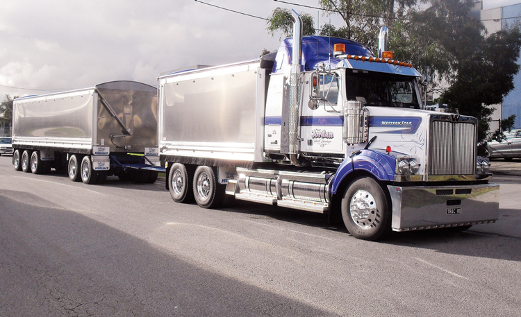 Truck fitted with Razor product